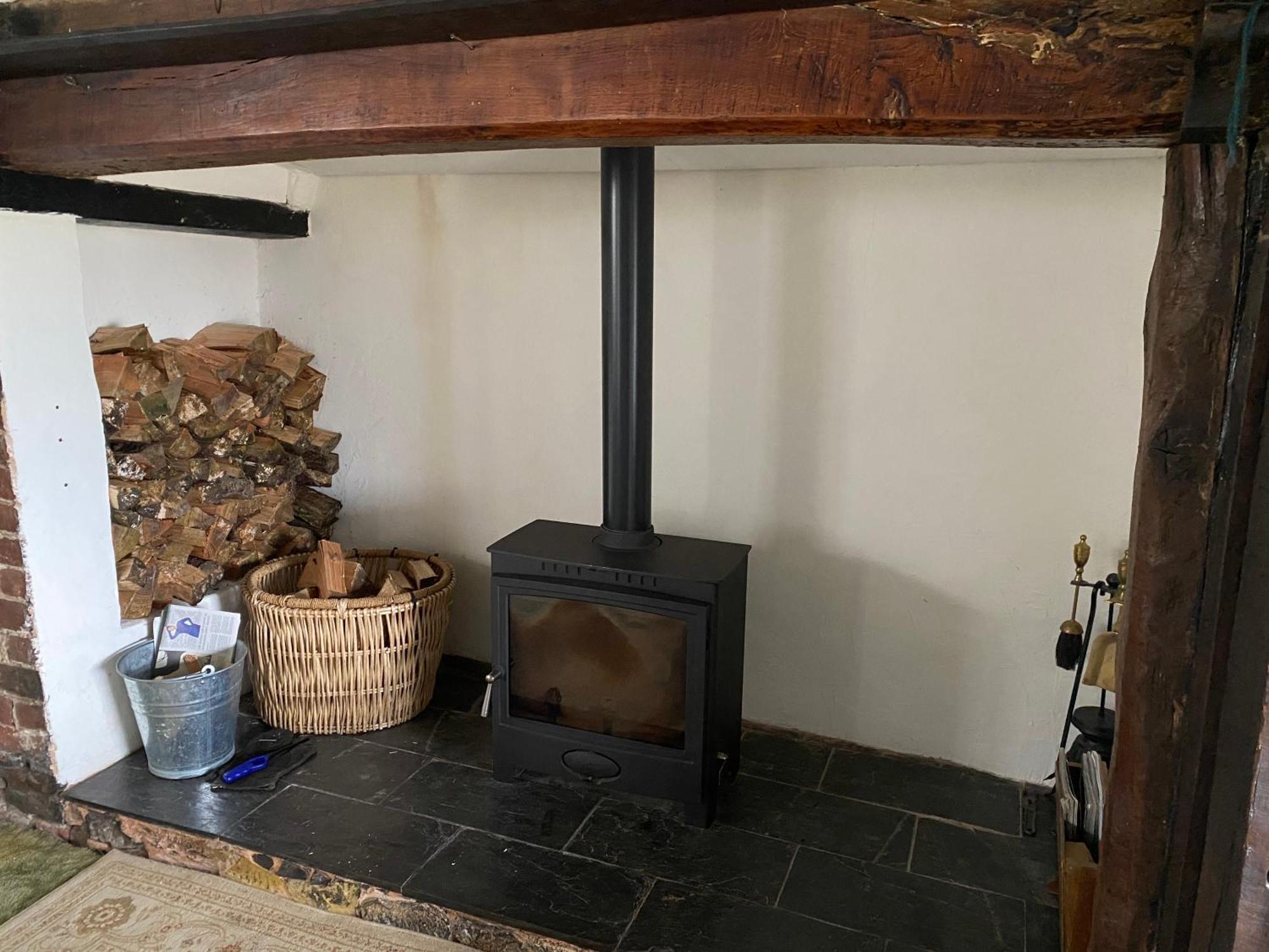 Bryntirion Farmhouse Rooms Llanfair Caereinion Bagian luar foto